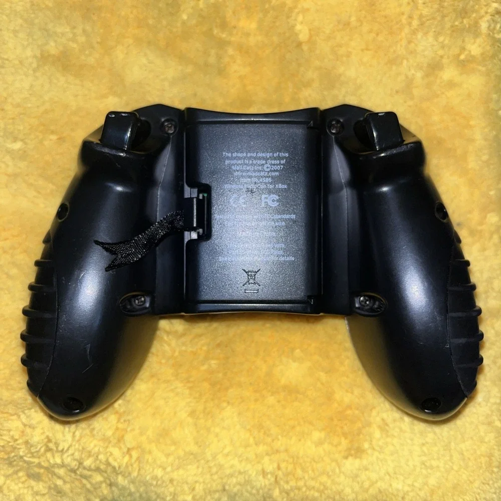 GameStop 2.4GHz Wireless Microsoft OG Xbox Controller - For Repair Corrosion